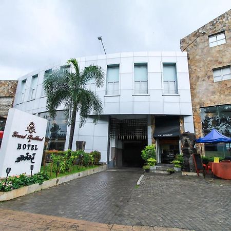 Oyo 43936 Hotel Rajputana Palace Farrukhabad Екстериор снимка