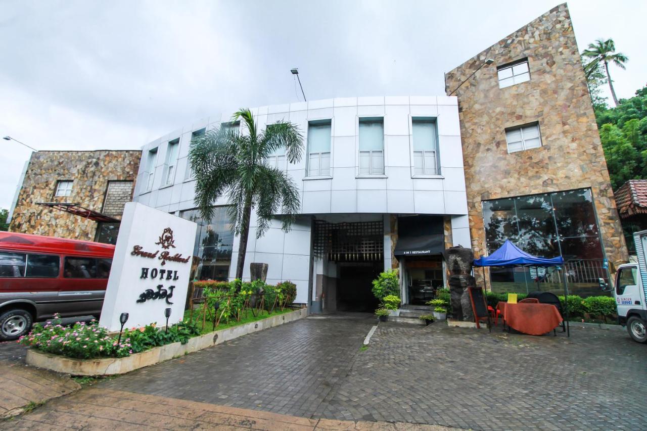 Oyo 43936 Hotel Rajputana Palace Farrukhabad Екстериор снимка